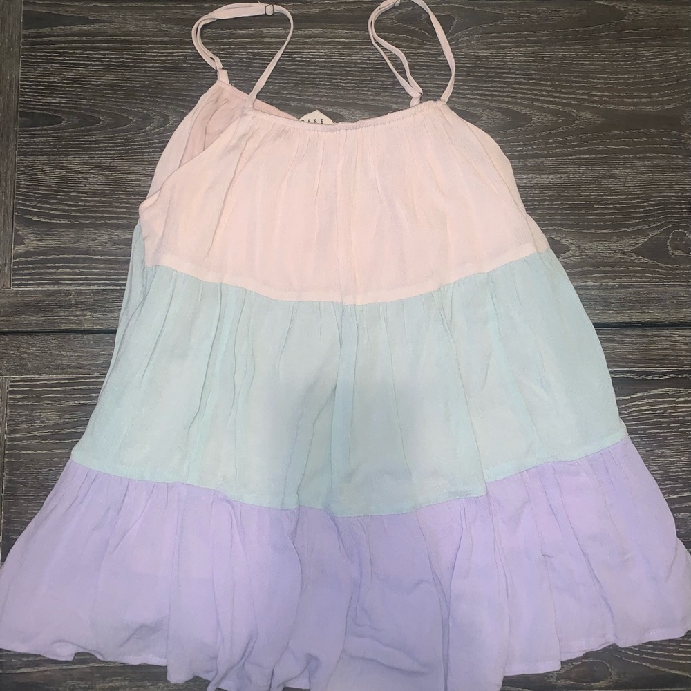 Boutique 3 Tiered Top